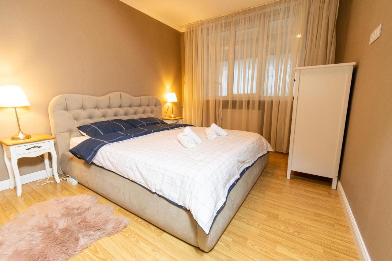 Central Apt. Near Afi Mall, 5 Mins To The Old Town By Car Brasov